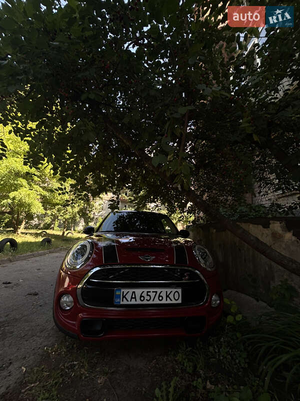 Хэтчбек MINI Hatch 2015 в 