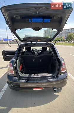 Хетчбек MINI Hatch 2009 в 