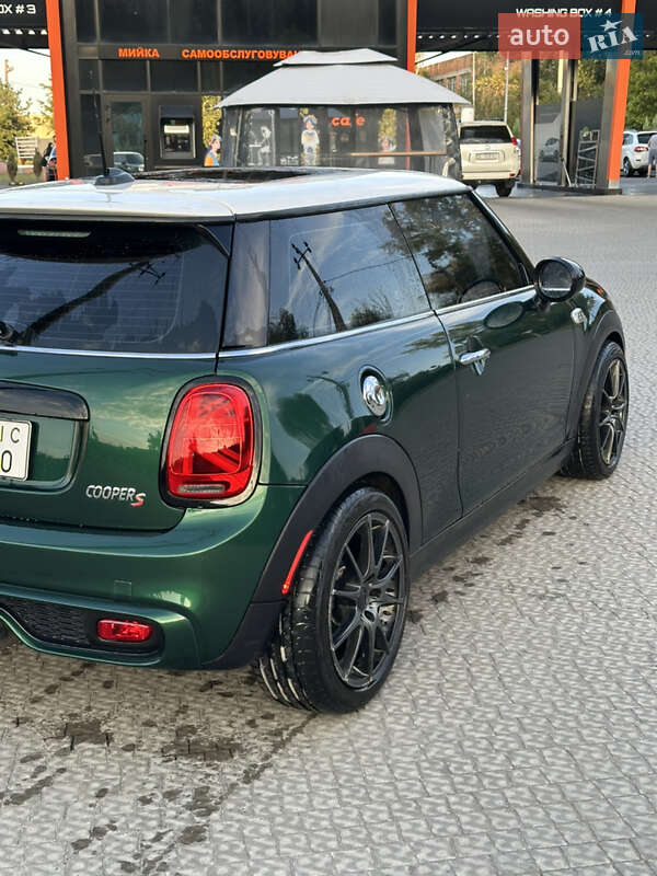 Хэтчбек MINI Hatch 2015 в Полтаве