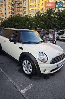 Хэтчбек MINI Hatch 2010 в 