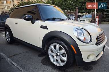Хэтчбек MINI Hatch 2010 в 