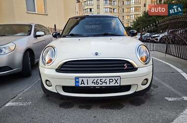 Хэтчбек MINI Hatch 2010 в Киеве