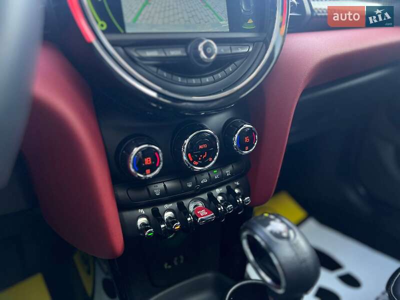 Хэтчбек MINI Hatch 2017 в Ивано-Франковске фото 15 Хэтчбек MINI Hatch 2017 в Ивано-Франковске