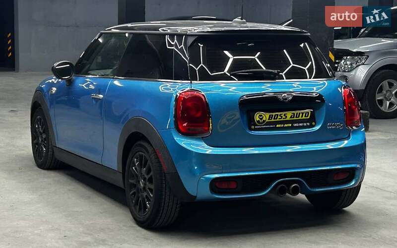 Хэтчбек MINI Hatch 2015 в Черновцах