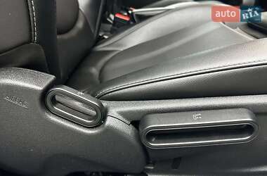 Хэтчбек MINI Hatch 2015 в Черновцах