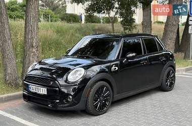 Хетчбек MINI Hatch 2015 в 
