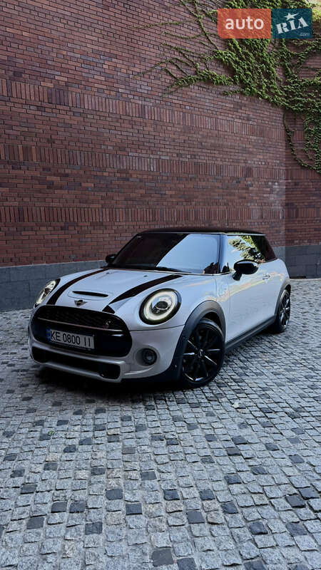 Хетчбек MINI Hatch 2020 в Дніпрі