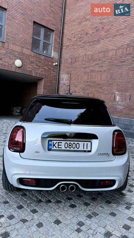 Хетчбек MINI Hatch 2020 в Дніпрі