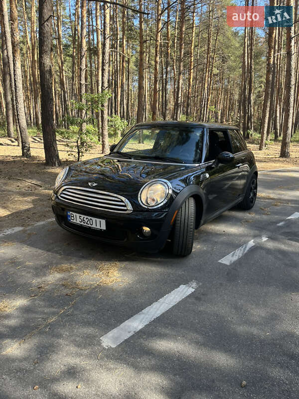 Хетчбек MINI Hatch 2010 в Полтаві