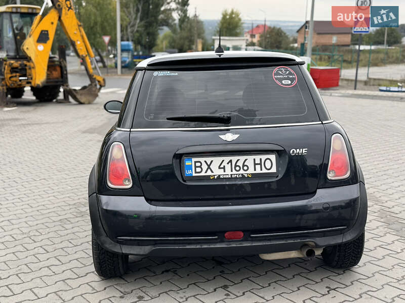 Хэтчбек MINI Hatch 2005 в Хмельницком
