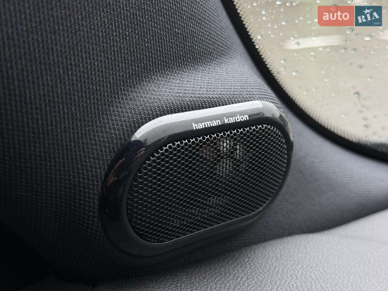 Хэтчбек MINI Hatch 2018 в Киеве