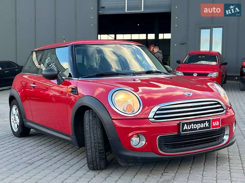 Хетчбек MINI Hatch 2013 в Львові