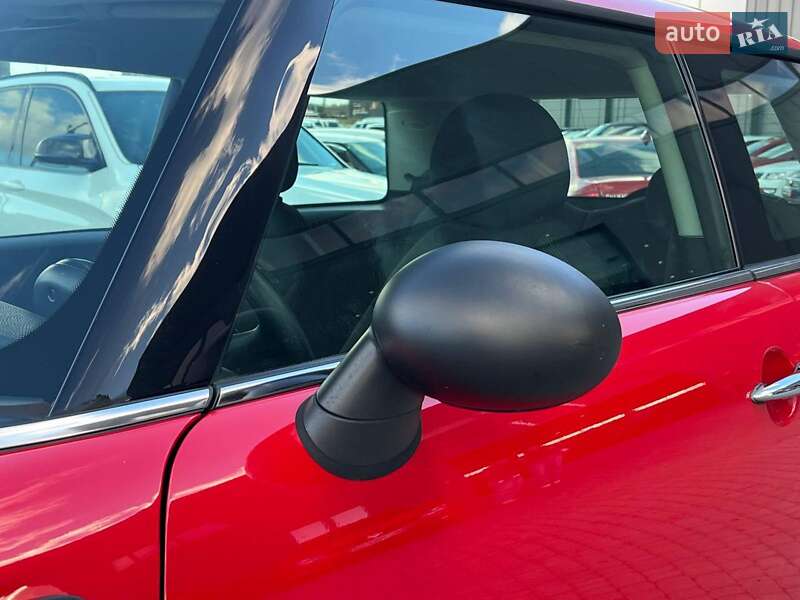 Хетчбек MINI Hatch 2013 в Львові