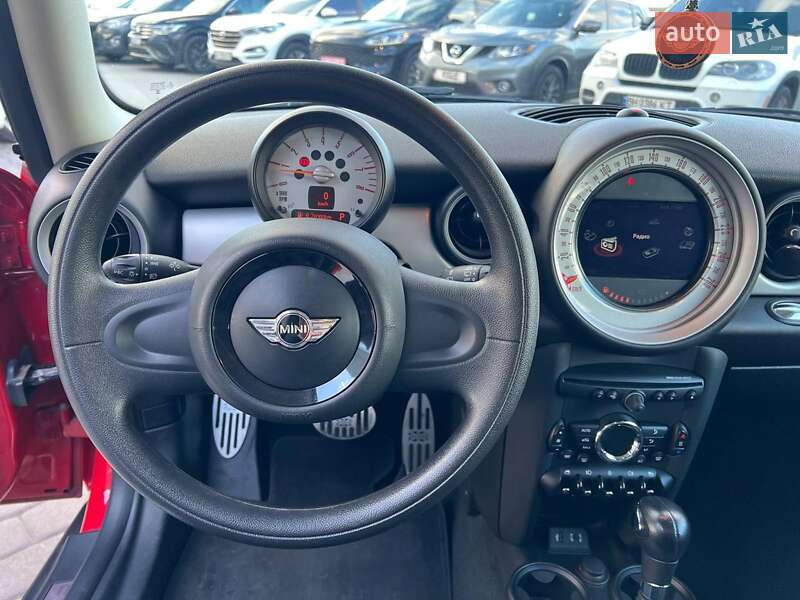 Хетчбек MINI Hatch 2013 в Львові
