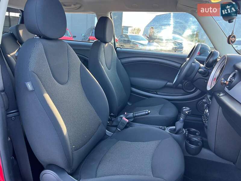 Хетчбек MINI Hatch 2013 в Львові