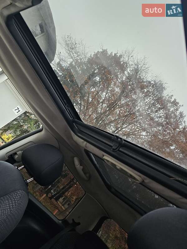 Хетчбек MINI Hatch 2004 в Києві фото 16 Хетчбек MINI Hatch 2004 в Києві