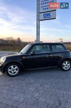 Хэтчбек MINI Hatch 2009 в Луцке