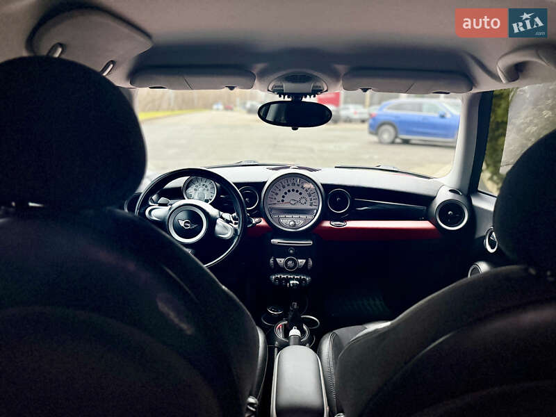 Хэтчбек MINI Hatch 2007 в Киеве