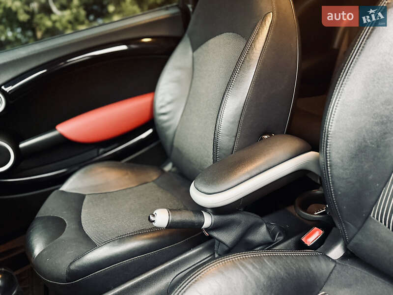 Хэтчбек MINI Hatch 2007 в Киеве