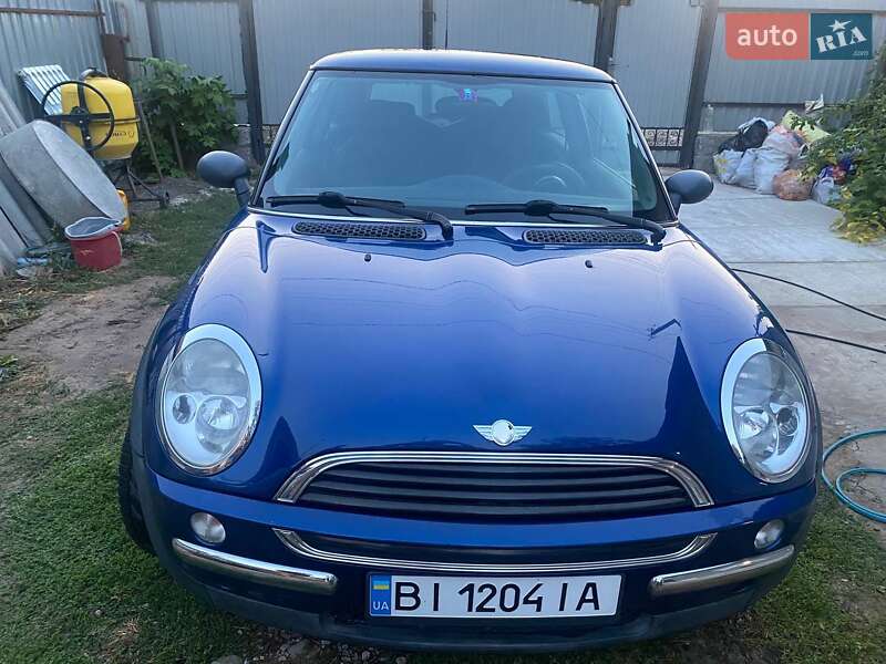 Хетчбек MINI Hatch 2001 в Гадячі