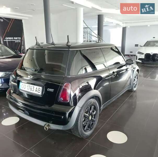 Хэтчбек MINI Hatch 2003 в Одессе