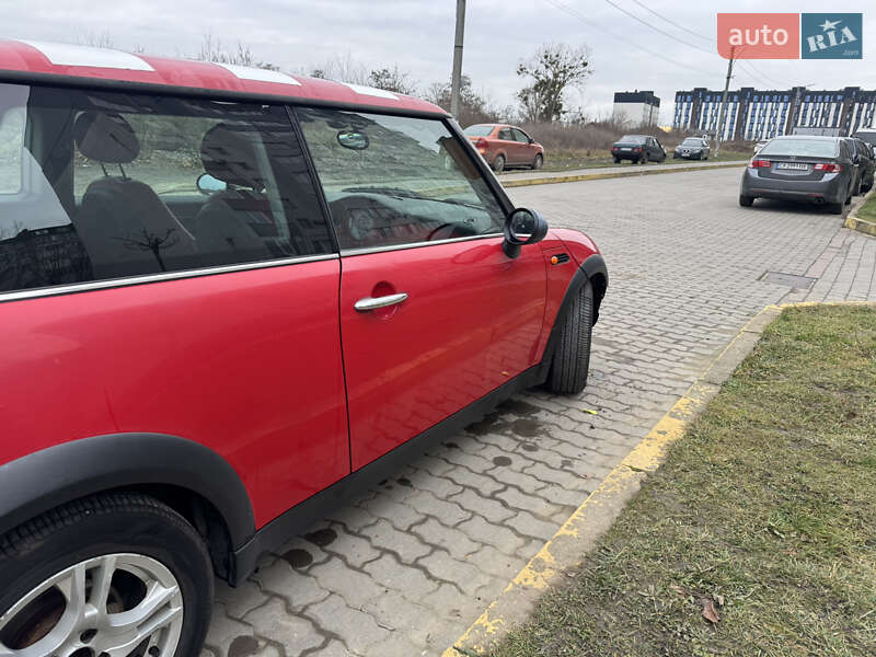 Хэтчбек MINI Hatch 2003 в Ивано-Франковске