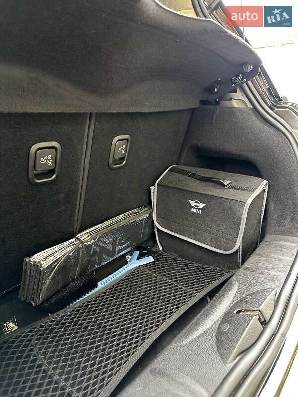 Хетчбек MINI Hatch 2013 в Івано-Франківську фото 4 Хетчбек MINI Hatch 2013 в Івано-Франківську