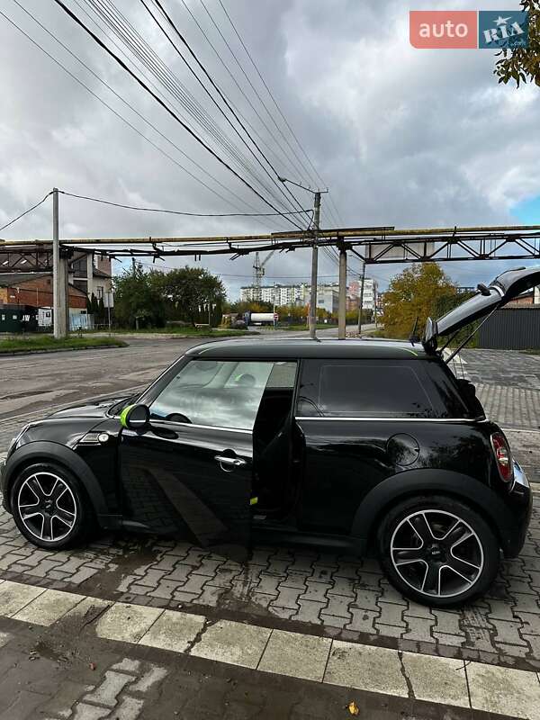 Хетчбек MINI Hatch 2013 в Івано-Франківську фото 2 Хетчбек MINI Hatch 2013 в Івано-Франківську