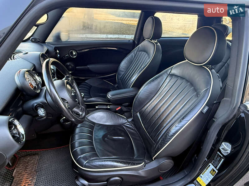 Хэтчбек MINI Hatch 2010 в Харькове