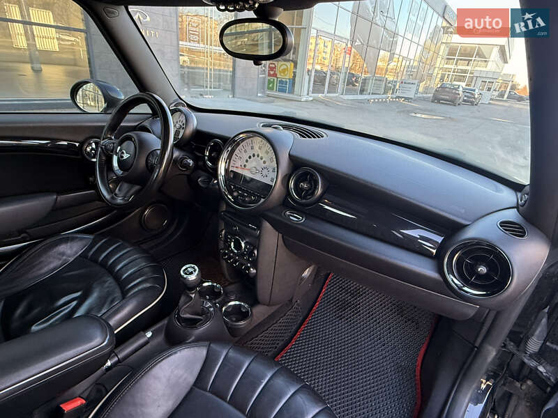 Хэтчбек MINI Hatch 2010 в Харькове