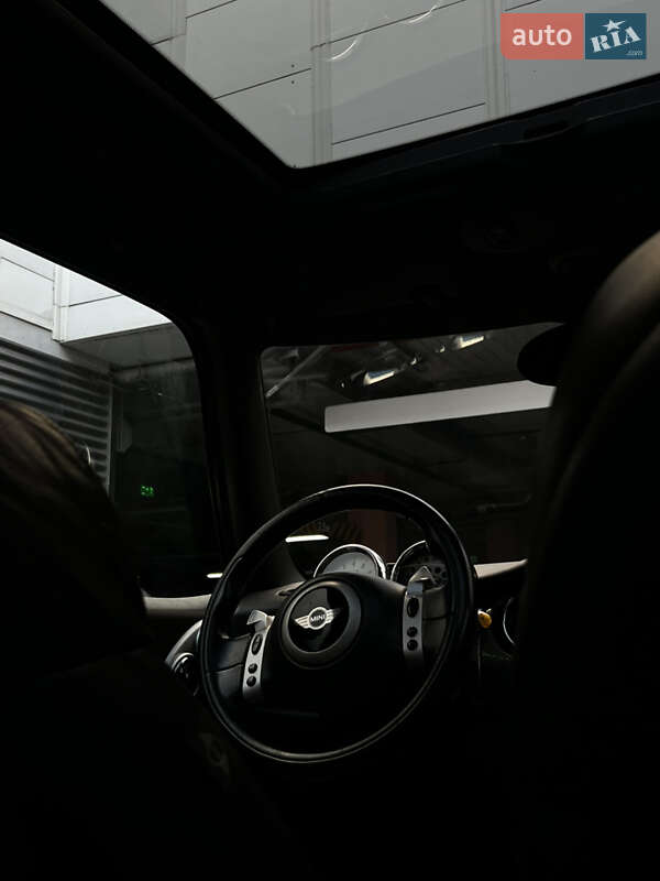 Хэтчбек MINI Hatch 2005 в Киеве