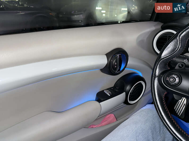 Хетчбек MINI Hatch 2016 в Києві фото 16 Хетчбек MINI Hatch 2016 в Києві