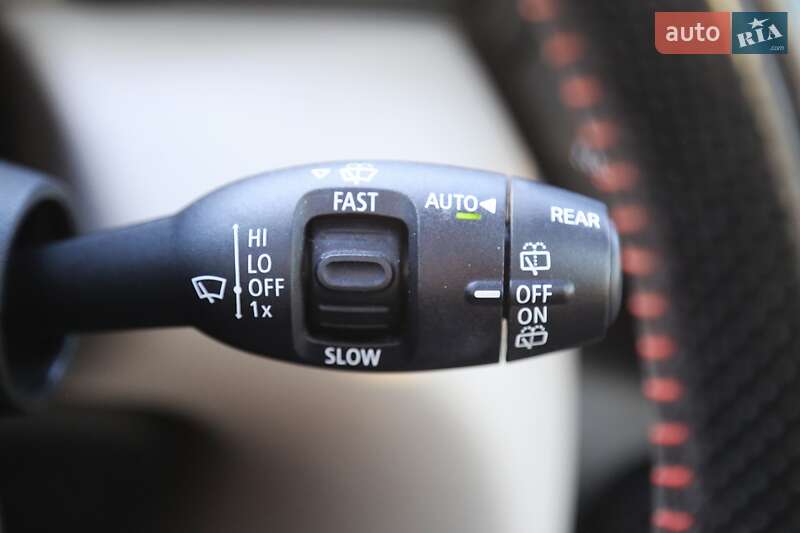 Хэтчбек MINI Hatch 2016 в Киеве