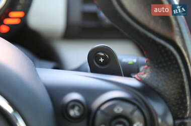 Хэтчбек MINI Hatch 2016 в Киеве
