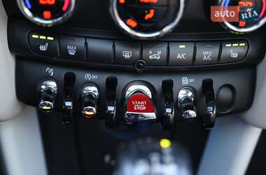 Хэтчбек MINI Hatch 2016 в Киеве