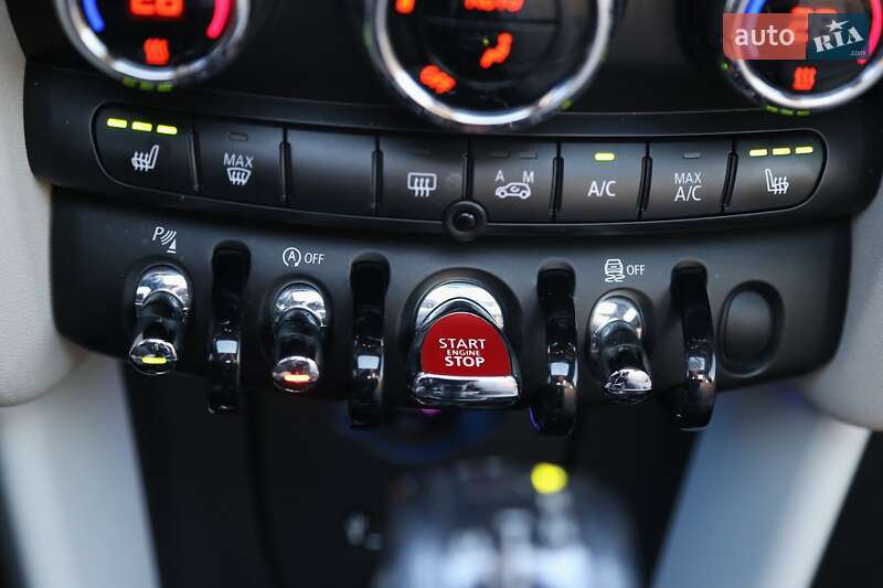 Хэтчбек MINI Hatch 2016 в Киеве