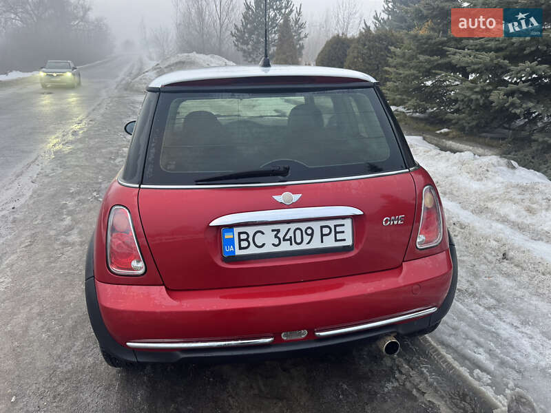 Хетчбек MINI Hatch 2006 в Львові