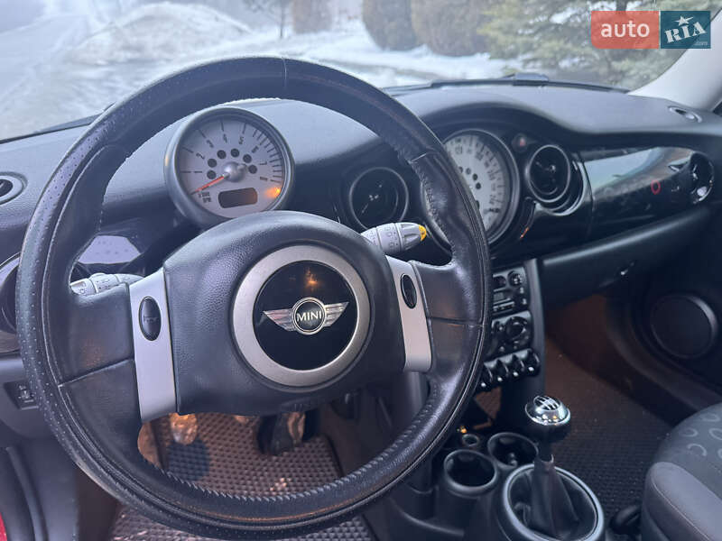 Хетчбек MINI Hatch 2006 в Львові