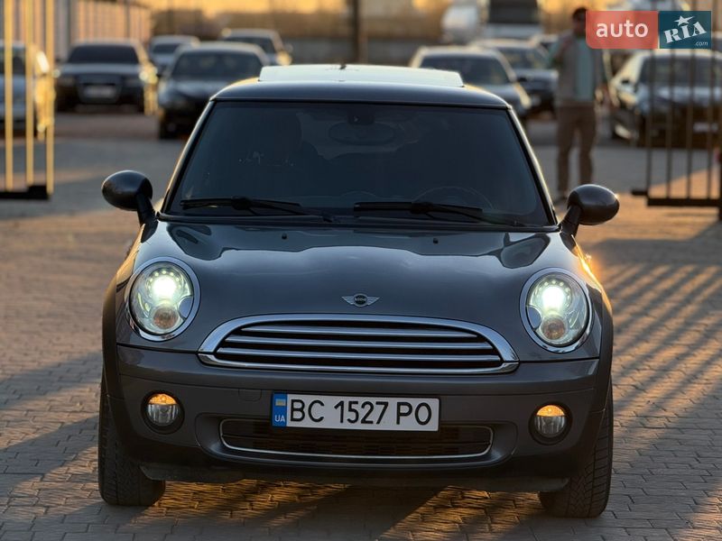 Хэтчбек MINI Hatch 2010 в Ужгороде