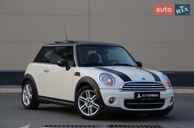 Хэтчбек MINI Hatch 2012 в Киеве