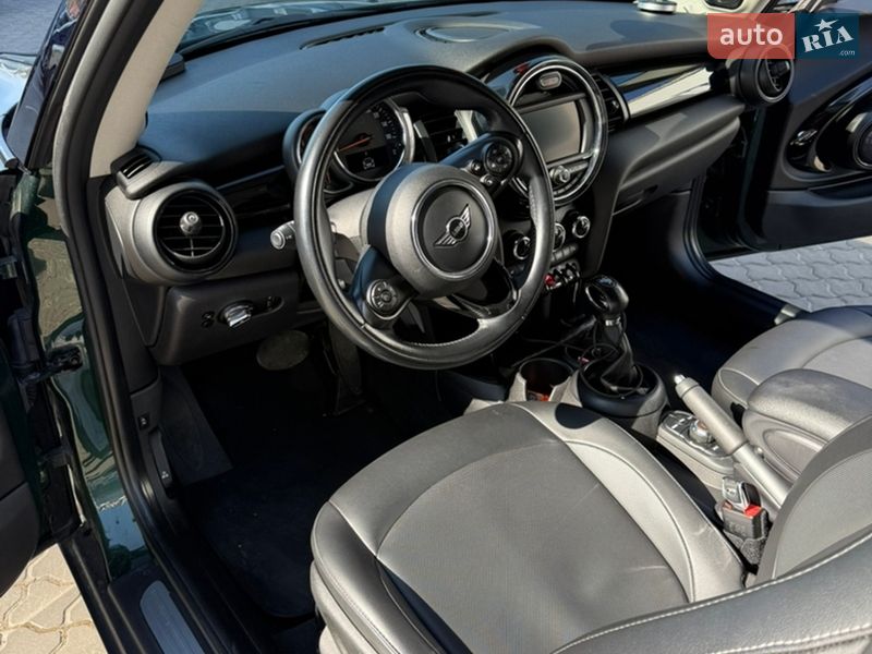 Хэтчбек MINI Hatch 2018 в Одессе