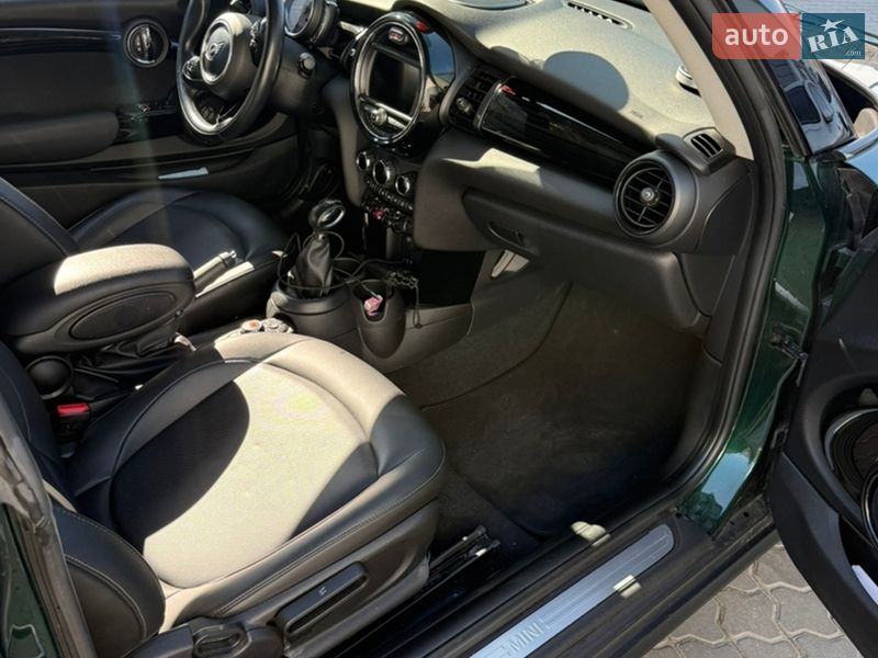 Хэтчбек MINI Hatch 2018 в Одессе