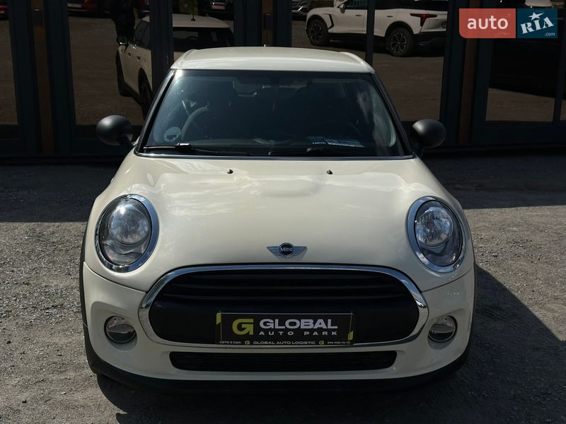 Хэтчбек MINI Hatch 2016 в Львове фото 5 Хэтчбек MINI Hatch 2016 в Львове