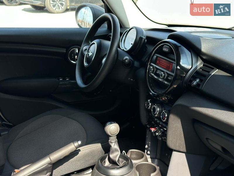 Хэтчбек MINI Hatch 2016 в Львове фото 20 Хэтчбек MINI Hatch 2016 в Львове