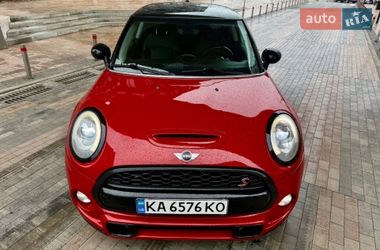 Хэтчбек MINI Hatch 2015 в Киеве