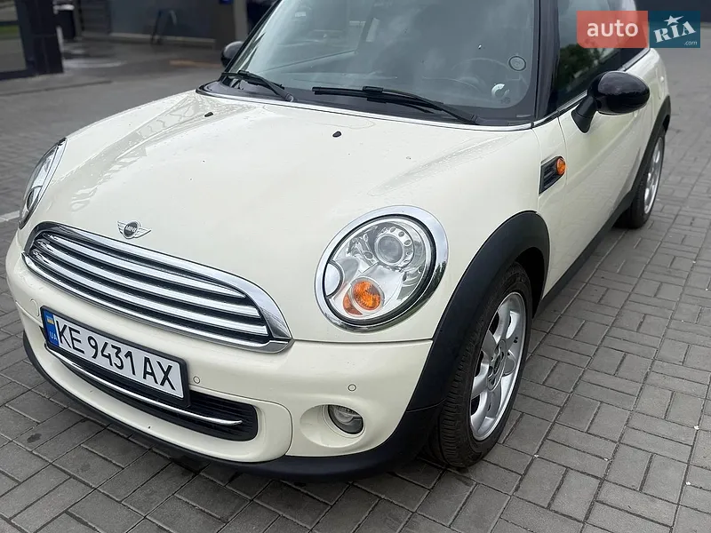 MINI Hatch 2012