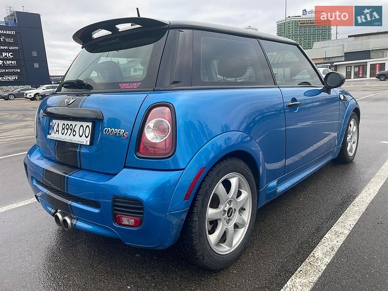 Хэтчбек MINI Hatch 2010 в Киеве
