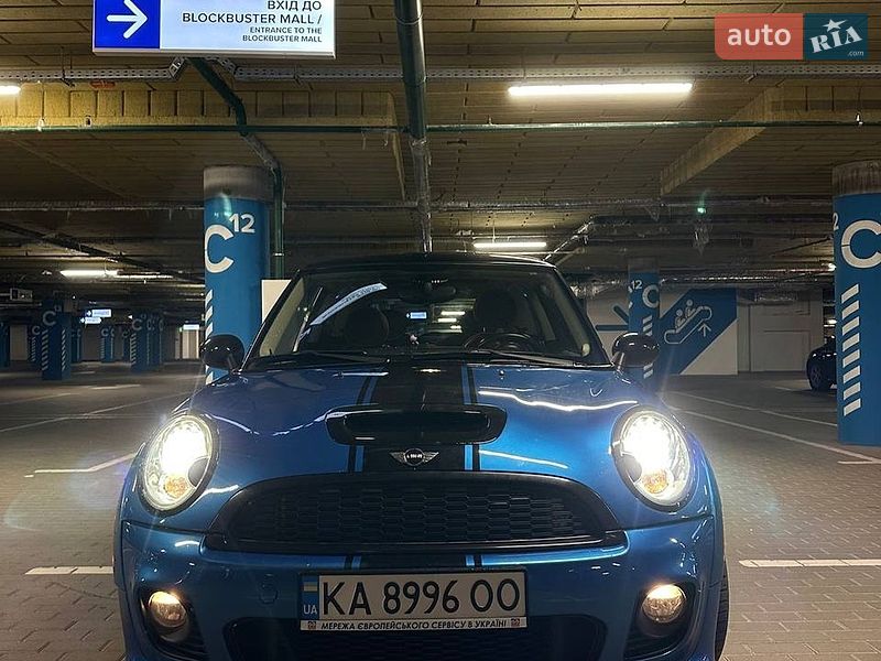Хэтчбек MINI Hatch 2010 в Киеве