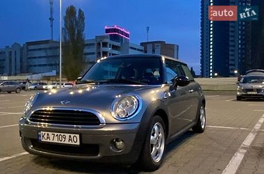 Хэтчбек MINI Hatch 2009 в Киеве