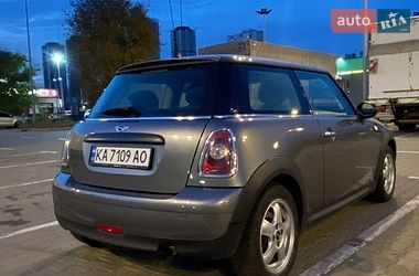 Хэтчбек MINI Hatch 2009 в Киеве